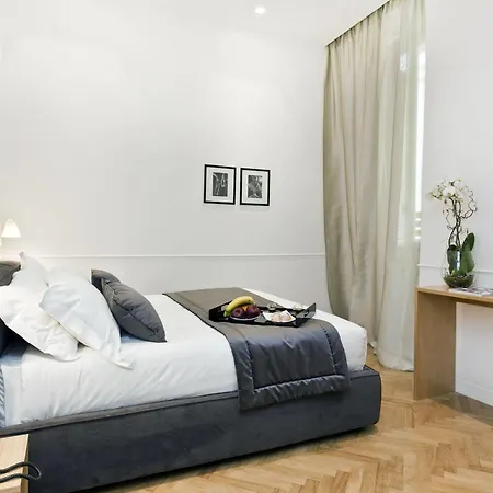 Vanity Navona Рим