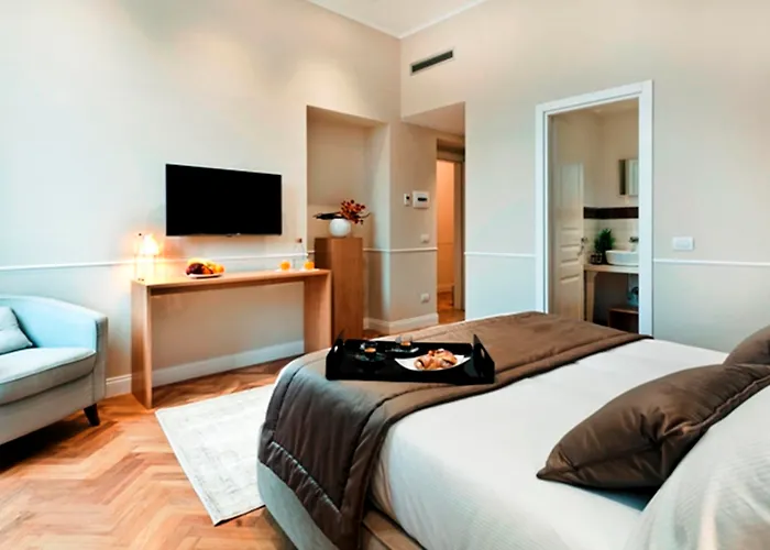 Vanity Navona Hotel 2*