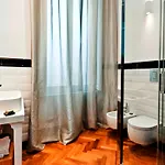 Vanity Navona Rom