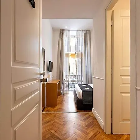 Vanity Navona 2*