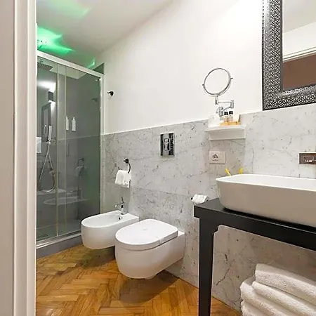 Vanity Navona 2* روما