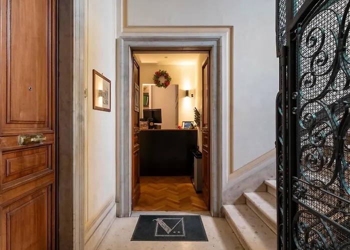 Vanity Navona Hotel 2*