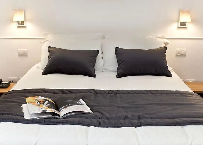 Vanity Navona 酒店