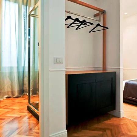 Vanity Navona 2*