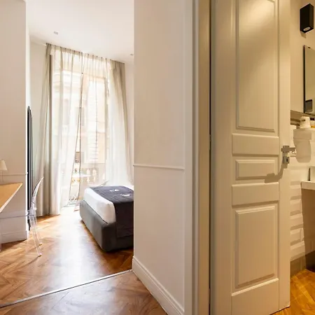 Vanity Navona 2*