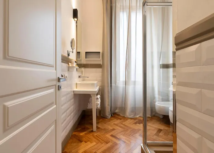 Vanity Navona Hotel 2*